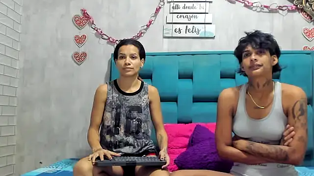 chicamir22 online show from October 17, 8:00 pm