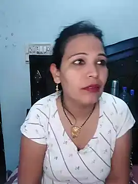 Poojabhabi101 online show from January 2, 5:50 pm