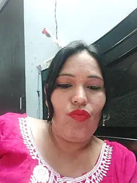 Poojabhabi101 online show from March 19, 6:03 am