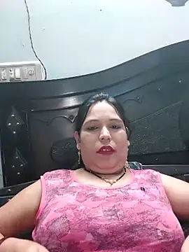 Snapshot of Poojabhabi101 chatting on April 20, 6:27 am Poojabhabi101 online show from April 20, 6:27 am