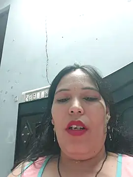 Snapshot of Poojabhabi101 chatting on May 8, 6:08 am Poojabhabi101 online show from May 8, 6:08 am