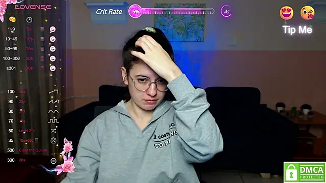 Snapshot of Aminabeatris chatting on January 21, 6:33 am Aminabeatris online show from January 21, 6:33 am