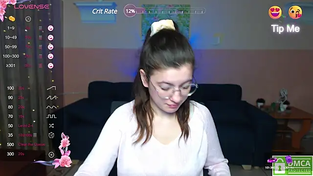 Snapshot of Aminabeatris chatting on February 1, 6:32 am Aminabeatris online show from February 1, 6:32 am