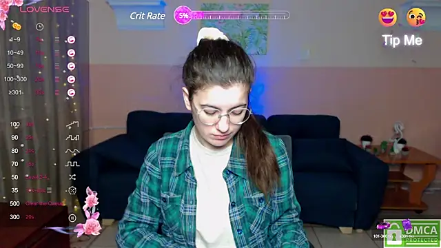 Snapshot of Aminabeatris chatting on February 4, 6:25 am Aminabeatris online show from February 4, 6:25 am