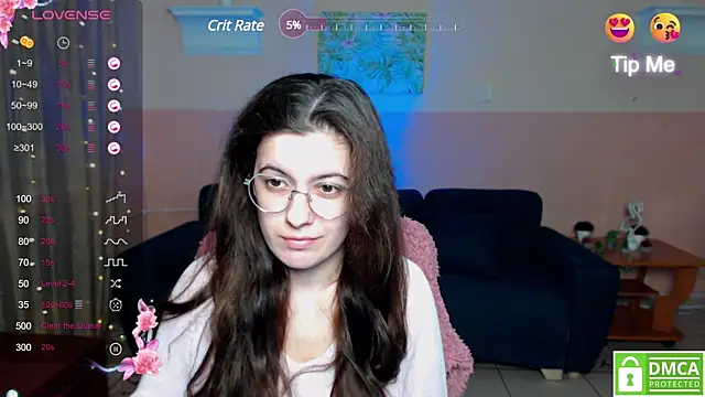 Snapshot of Aminabeatris chatting on February 13, 12:43 pm Aminabeatris online show from February 13, 12:43 pm