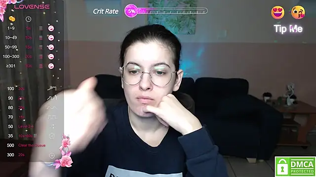 Snapshot of Aminabeatris chatting on February 22, 6:28 am Aminabeatris online show from February 22, 6:28 am