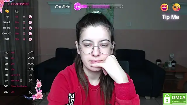 Snapshot of Aminabeatris chatting on March 5, 6:23 am Aminabeatris online show from March 5, 6:23 am