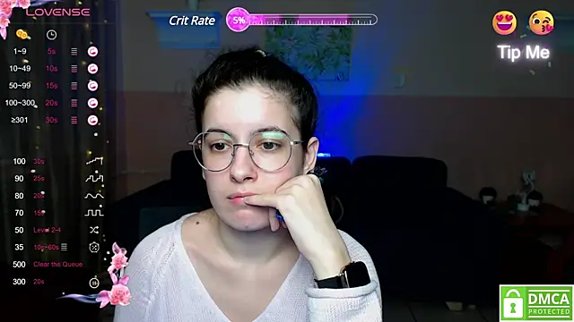 Snapshot of Aminabeatris chatting on March 6, 12:41 pm Aminabeatris online show from March 6, 12:41 pm