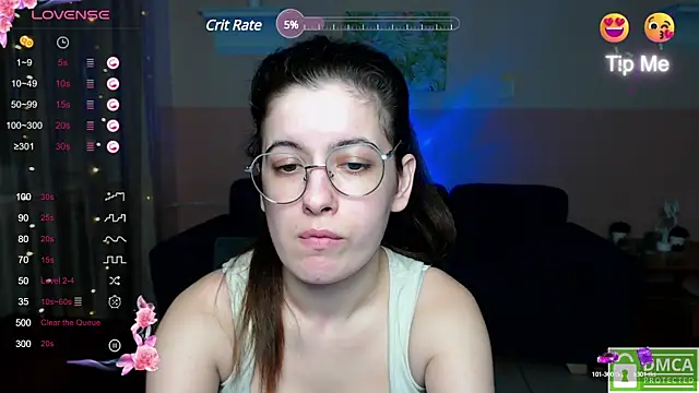 Snapshot of Aminabeatris chatting on March 10, 9:32 am Aminabeatris online show from March 10, 9:32 am