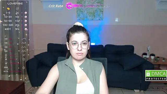 Snapshot of Aminabeatris chatting on October 3, 11:29 am Aminabeatris online show from October 3, 11:29 am