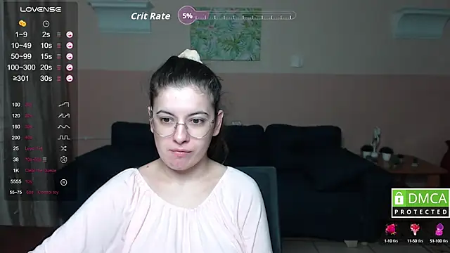 Snapshot of Aminabeatris chatting on October 4, 5:27 am Aminabeatris online show from October 4, 5:27 am