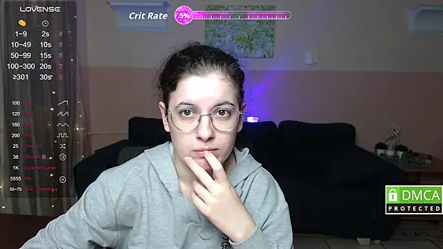 Snapshot of Aminabeatris chatting on October 17, 11:24 am Aminabeatris online show from October 17, 11:24 am