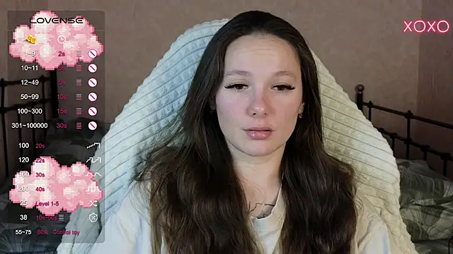 lil luna x online show from January 31, 6:25 pm