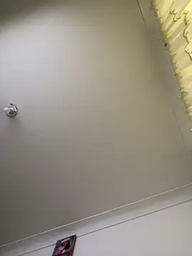 Snapshot of Aluna_sweet chatting on October 18, 7:25 pm Aluna sweet online show from October 18, 7:25 pm