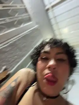 ZahaRoseee online show from February 28, 12:22 am