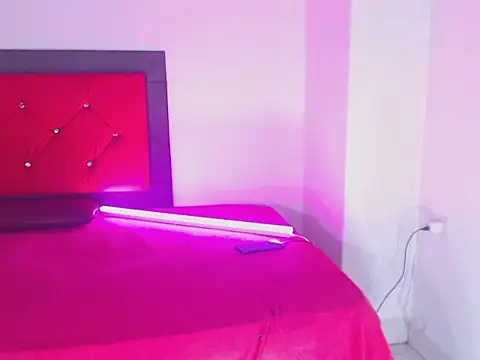 sofia collenx online show from February 11, 9:31 pm