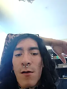 Snapshot of mal_x chatting on March 31, 11:38 pm mal x online show from March 31, 11:38 pm