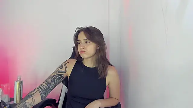  alicerosse2 online show from March 5, 1:10 am