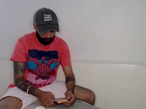 Snapshot of transgenderboy chatting on May 31, 6:42 pm transgenderboy online show from May 31, 6:42 pm