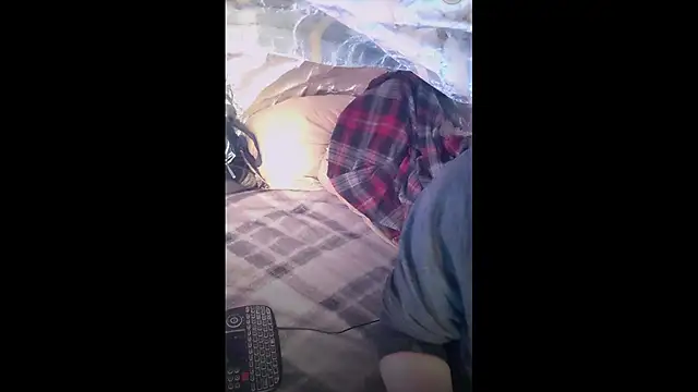 Snapshot of kindlethefire chatting on April 6, 6:36 am kindlethefire online show from April 6, 6:36 am