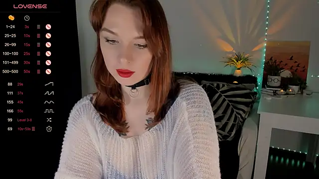 Snapshot of mia_x_love chatting on December 26, 5:40 pm mia x love online show from December 26, 5:40 pm