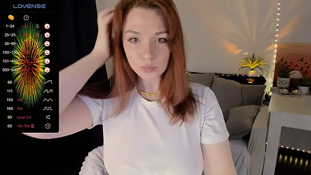 Snapshot of mia_x_love chatting on January 3, 12:41 pm mia x love online show from January 3, 12:41 pm