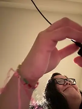 LiverandBrat77 online show from March 30, 1:06 am