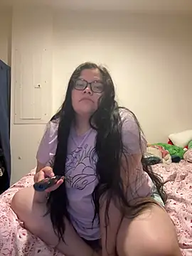 LiverandBrat77 online show from April 2, 4:32 am