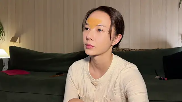 Snapshot of grandeeney chatting on November 14, 1:21 pm grandeeney online show from November 14, 1:21 pm