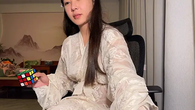 grandeeney online show from May 16, 1:54 pm