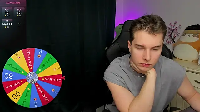 Vincent Strong online show from November 29, 2:31 pm