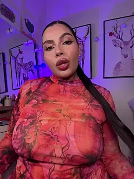 Snapshot of GigiiStone chatting on February 24, 2:26 pm GigiiStone online show from February 24, 2:26 pm