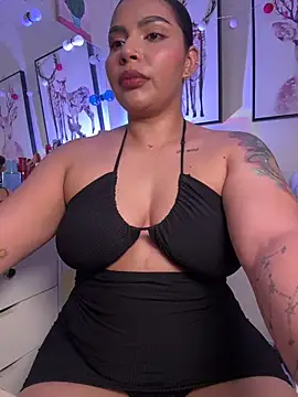 Snapshot of GigiiStone chatting on March 3, 2:12 pm GigiiStone online show from March 3, 2:12 pm