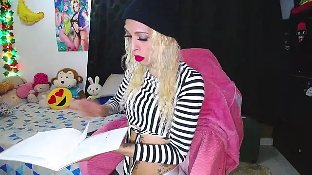 flaquita corall online show from April 29, 10:05 pm