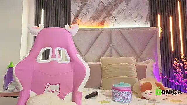 Happy tits online show from March 27, 2:39 pm