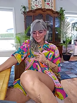 anyalikestosuck online show from January 12, 10:26 pm