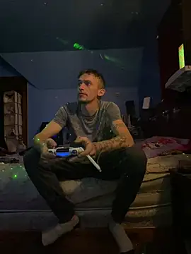 Snapshot of 420jDubz920 chatting on December 17, 8:12 am 420jDubz920 online show from December 17, 8:12 am