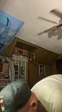 Snapshot of 420jDubz920 chatting on January 3, 8:00 am 420jDubz920 online show from January 3, 8:00 am