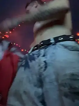 Snapshot of 420jDubz920 chatting on January 18, 3:42 am 420jDubz920 online show from January 18, 3:42 am