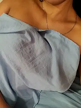 Snapshot of luz_94 chatting on March 14, 8:25 pm luz 94 online show from March 14, 8:25 pm