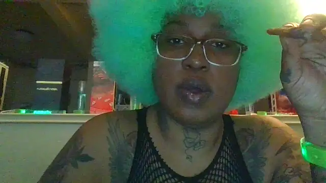 Snapshot of ShaBrimDaPornstar chatting on March 2, 9:10 pm ShaBrimDaPornstar online show from March 2, 9:10 pm