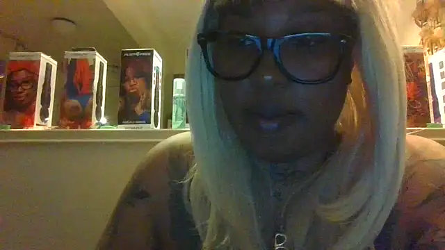 Snapshot of ShaBrimDaPornstar chatting on March 27, 10:42 pm ShaBrimDaPornstar online show from March 27, 10:42 pm