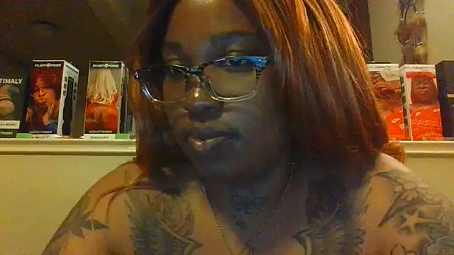 Snapshot of ShaBrimDaPornstar chatting on April 10, 11:53 pm ShaBrimDaPornstar online show from April 10, 11:53 pm