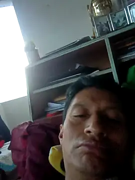 Snapshot of manuel1976 chatting on May 23, 11:25 am manuel1976 online show from May 23, 11:25 am