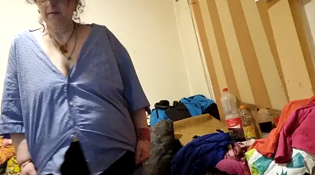 Samantha Squirtxh online show from March 15, 11:50 pm