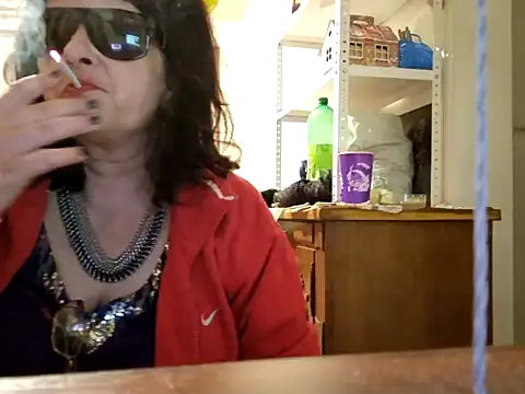 Snapshot of Samantha_Squirt@xh chatting on April 30, 10:36 pm Samantha Squirtxh online show from April 30, 10:36 pm