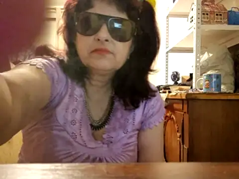 Snapshot of Samantha_Squirt@xh chatting on May 2, 11:21 pm Samantha Squirtxh online show from May 2, 11:21 pm
