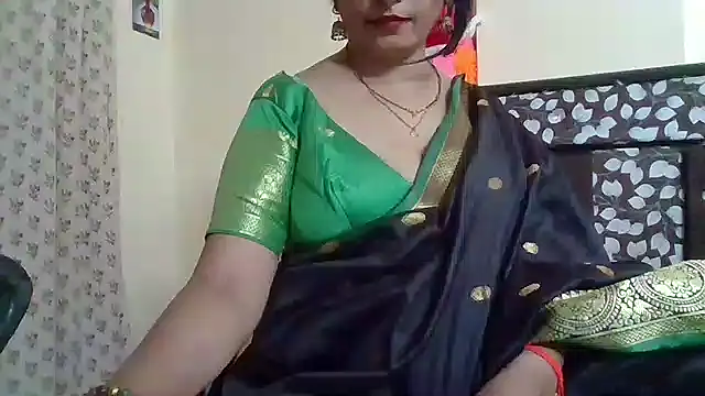 Snapshot of NautyBabe chatting on October 5, 8:07 pm NautyBabe online show from October 5, 8:07 pm