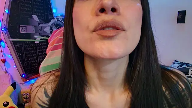 juanita adams online show from January 8, 7:34 pm