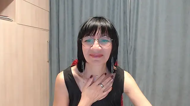Erica95Bloom online show from December 14, 9:24 pm